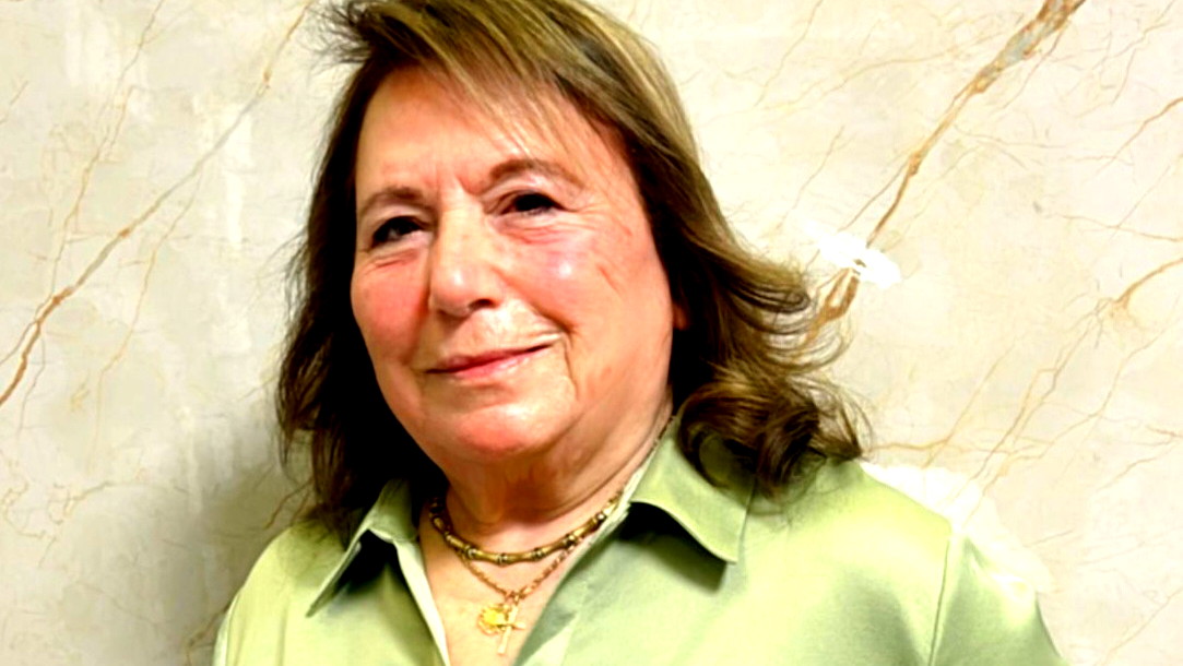 حَطَّمَ أَسْواري/ بقلم:  أسماء طنوس