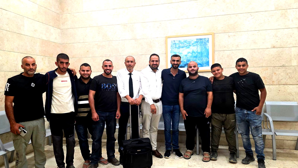  إطلاق سراح الشبان  الذين تم اعتقالهم اليوم أثناء عمليات الهدم في قرية السر في النقب 