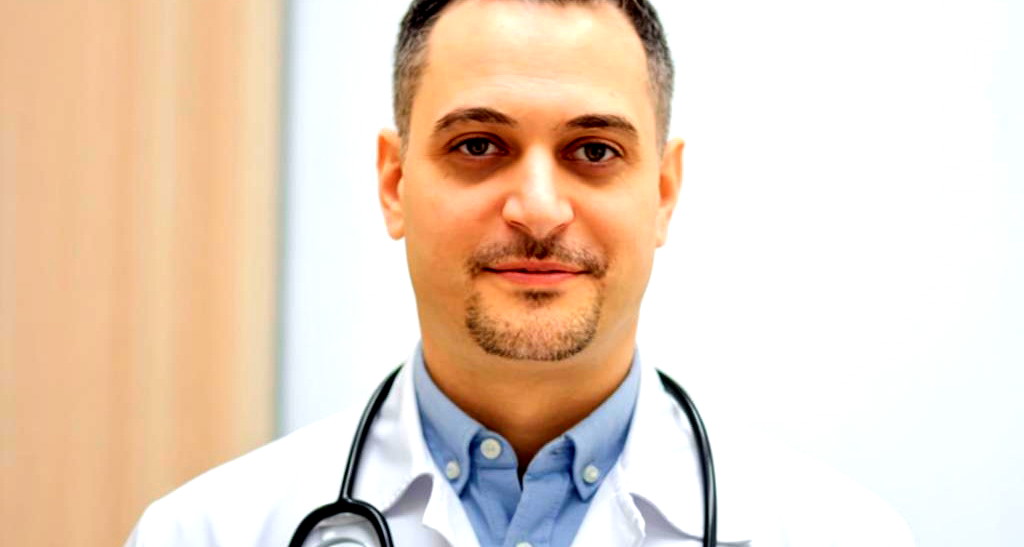 الدكتور زاهر خوري يتحدث عن أمراض الفترة الانتقالية وضرورة التطعيم ضد الإنفلونزا 