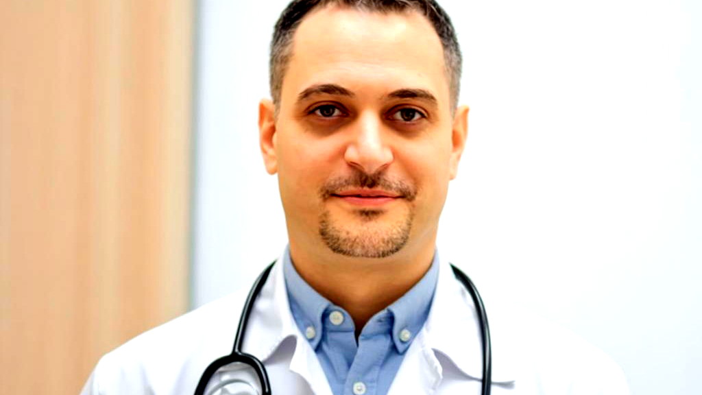 الدكتور زاهر خوري يتحدث عن أمراض الفترة الانتقالية وضرورة التطعيم ضد الإنفلونزا