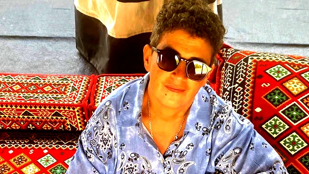 حكايات إنسانية