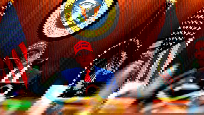 ترامب: لا بد أن أحظى بجائزة نوبل للسلام.. وخاب ظني في بوتين