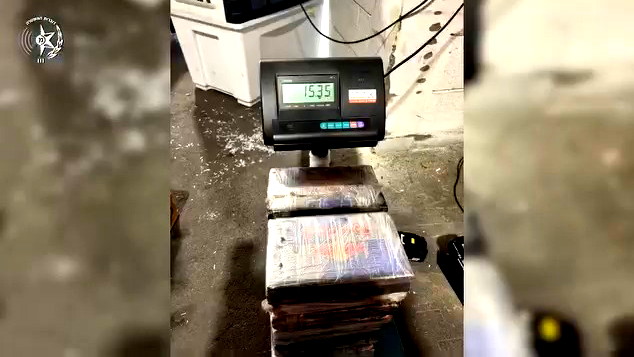 ضبط 15 كلغم كوكائين يقدر ثمنها ب 6 مليون شيكل مخبأة داخل حاوية وصلت من جنوب امريكا إلى ميناء حيفا