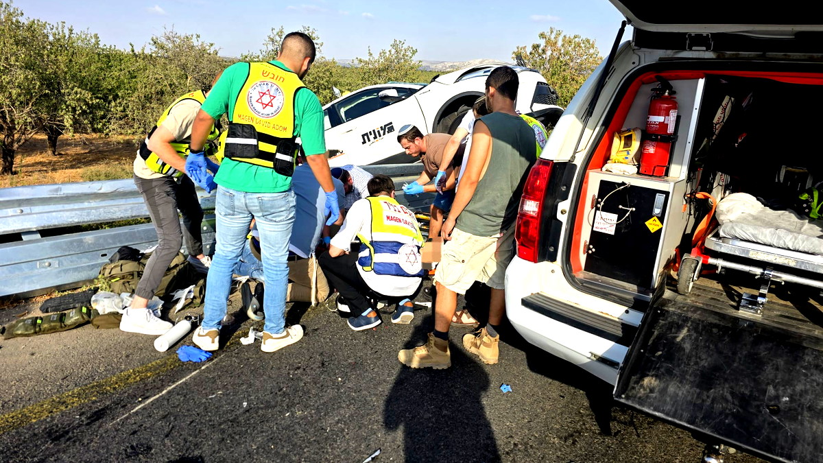 مصرع شاب (40 عامًا) من جرّاء حادث طرق وقع بين مركبتين على شارع ايالون في تل ابيب