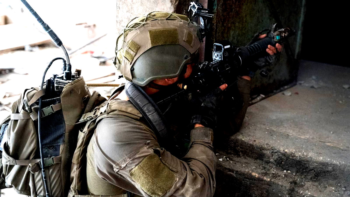 الجيش الإسرائيلي: إصابة جندي بجراح خطيرة جراء تعرضه لإطلاق نار في قطاع غزة