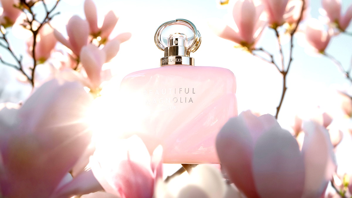 علامة التجميل والعناية الفاخرة إستي لاودر تطلق عطراً جديداً Beautiful Magnolia Fleur