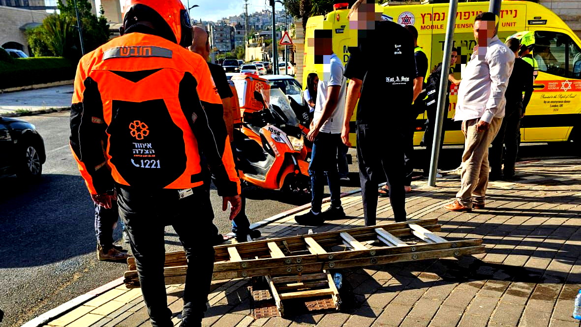 الناصرة: طفلة تبلغ سنتين في حالة متوسطة بعد سقوطها من ارتفاع