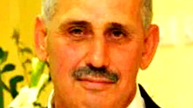 النَّحل وأفواه الياسَمين  :  زهير دعيم