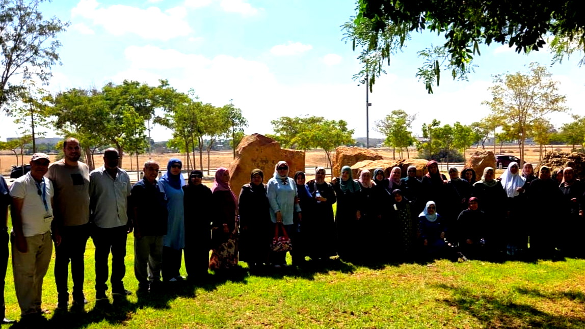 أم الفحم: زيارة تثقيفية وتضامنية الى النقب لنساء قسم الوالدية والاسرة في المركز الجماهيري أم الفحم