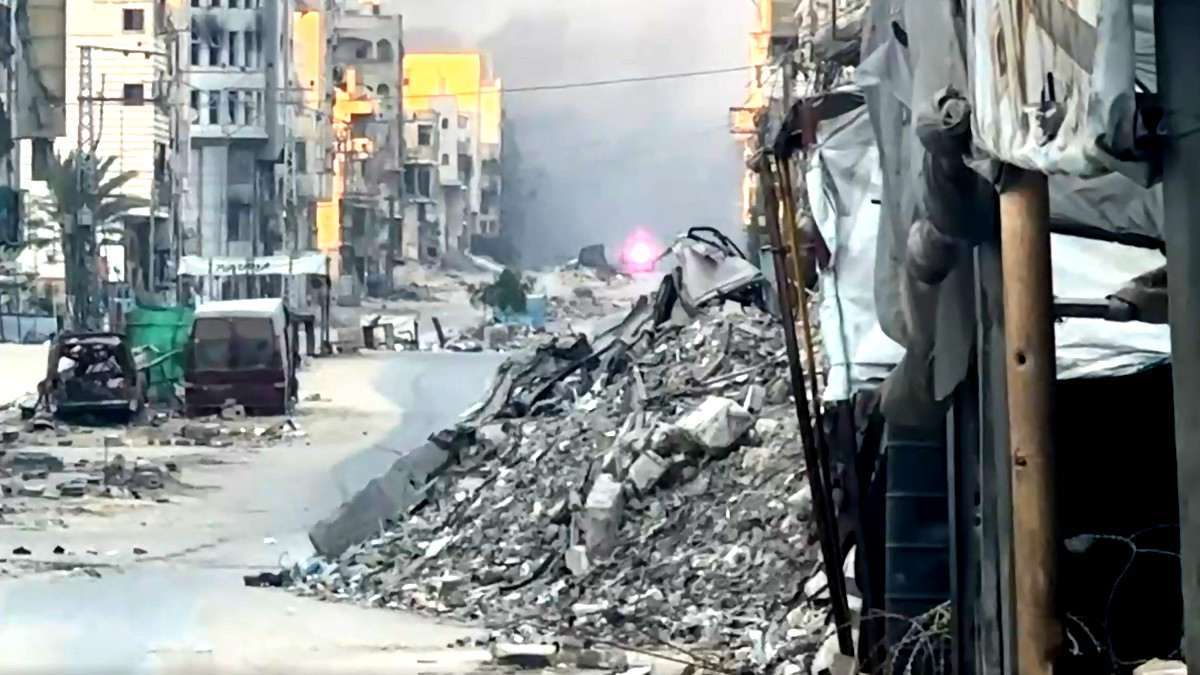 الجيش الإسرائيلي: إصابة ضابطين و3 جنود بجراح خطيرة بمعارك شمالي قطاع غزة