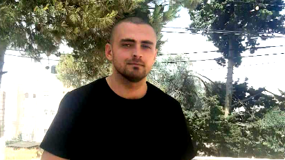 منفذ عملية الدهس قرب حاجز الانفاق مهدي محمد عواد ديريه (32 عاماً) من بلدة بيت فجار