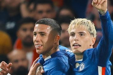 دوري أبطال أوروبا.. النيران الصديقة تمنح تشيلسي الفوز على بنفيكا