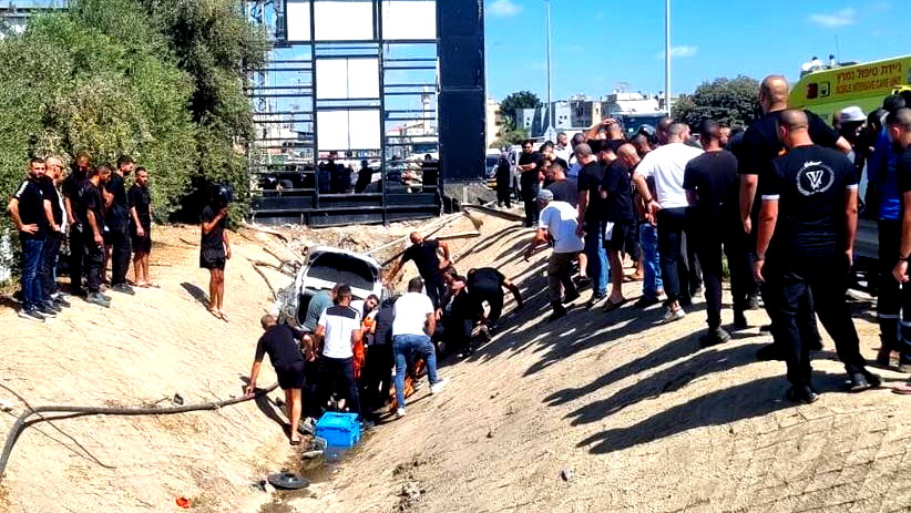 الطيبة: إصابة شخص جراء انقلاب سيارة على شارع 444