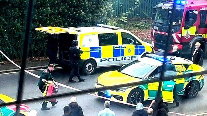 مقتل 3 أشخاص بعملية طعن ودهس خارج كنيس يهودي في مانشستر- أحدهم المنفذ