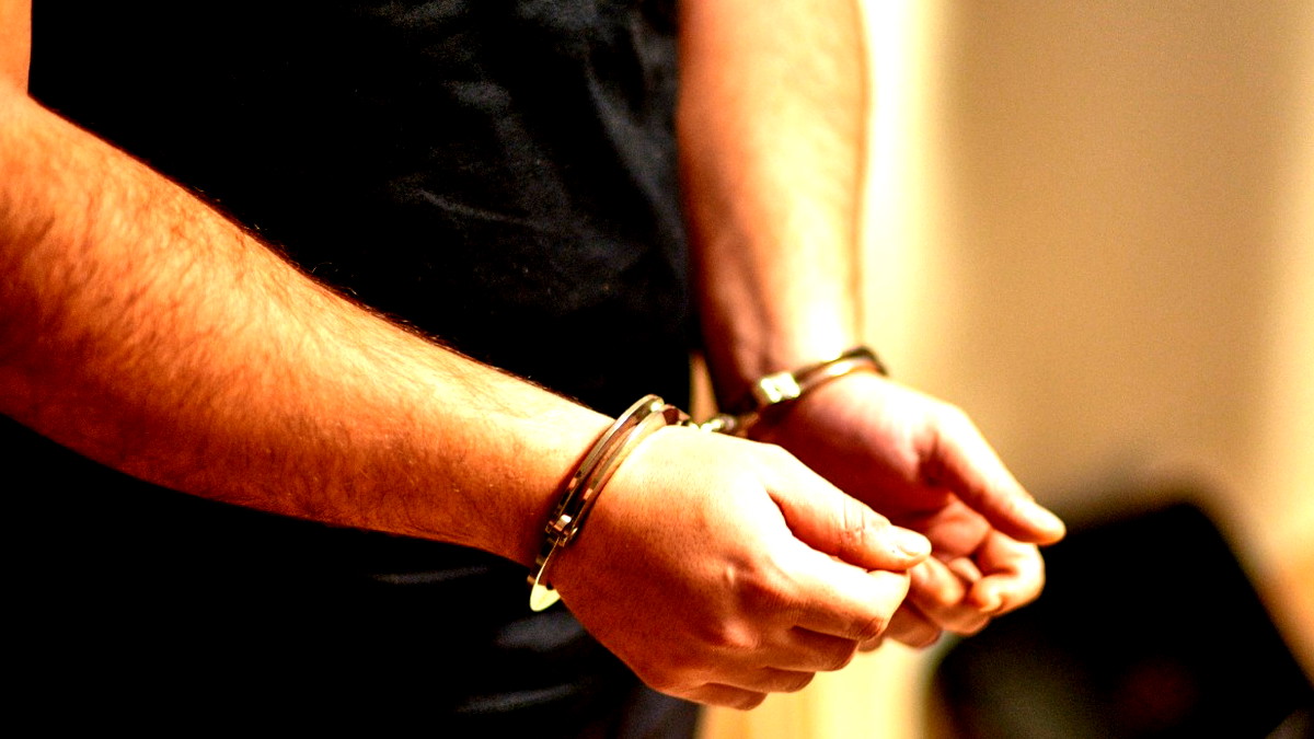 اعتقال موظف في أحد فنادق البحر الميت بشبهة جمع معلومات لصالح إيران