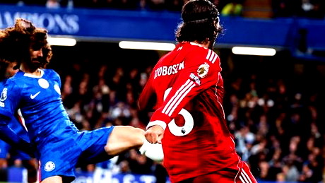 برصاصة إستيفاو.. ليفربول يتجرع هزيمة ثالثة توالياً أمام تشيلسي ويهدر الصدارة