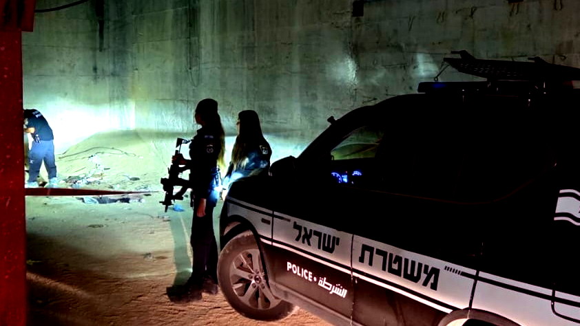 الشرطة تحقق في وفاة شاب من الضفة عُثر عليه في المنطقة الصناعية عطروت شمال القدس