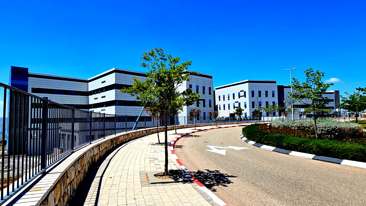 كفركنّا: إصابة شخصين أحدهما شاب (21 عامًا) بحالة متوسّطة إثر حادث طرق وقع بين مركبتين