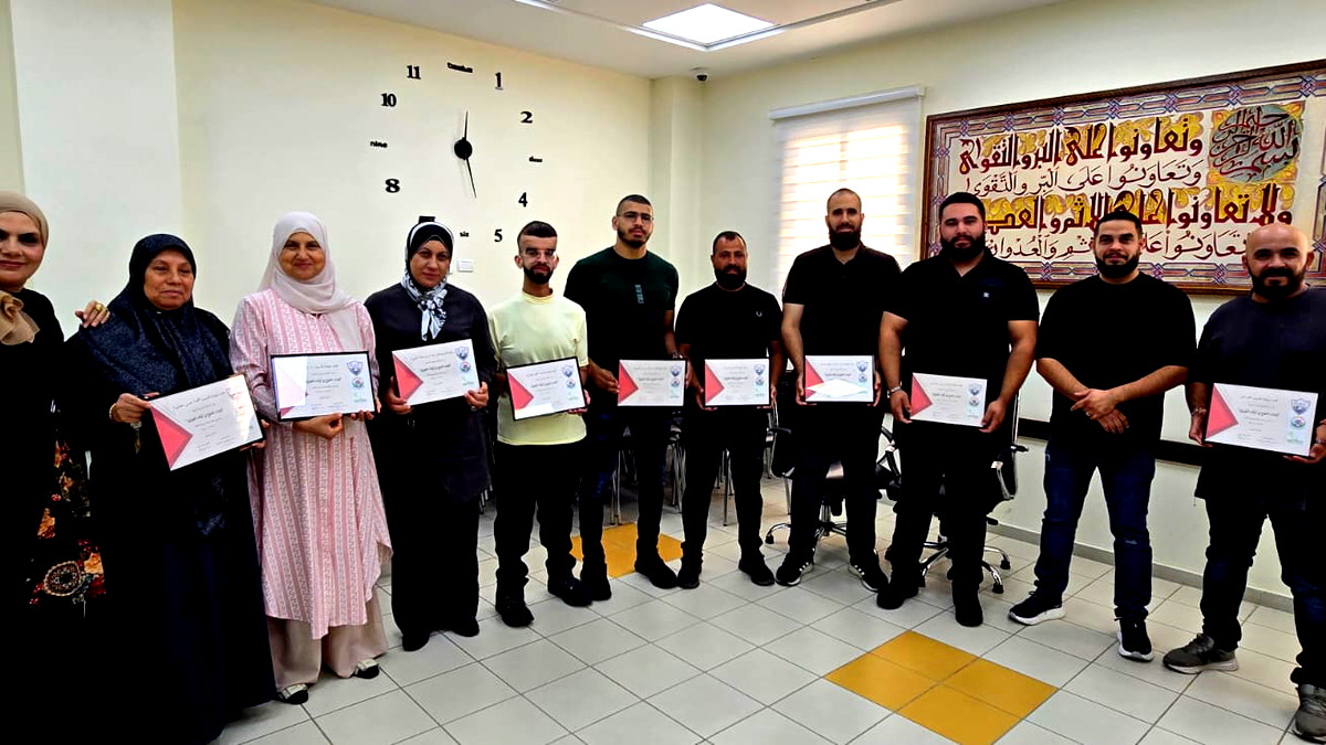 بمبادرة قسم الخدمات الاجتماعية في بلدية كفرقرع: اختتام دورة تأهيل قيادات تطوع في أوقات الطوارئ 