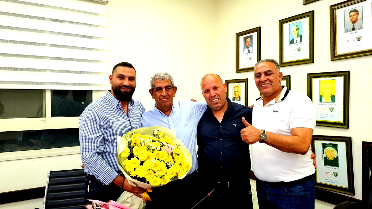 بلدية كفرقرع: تكرّم القامة التربوية ناظم زحالقة تقديرًا لمسيرته وقيادته التربوية 