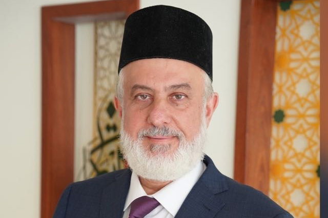 كيف يكفر من يوالي محمدا صلى الله عليه وسلم/ بقلم: محمد شريف عودة- أمير الجماعة الإسلامية الأحمدية