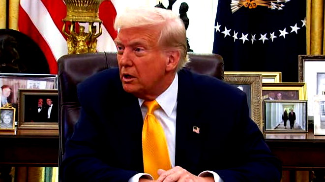 ترامب قبل مغادرته إلى إسرائيل: لحظات تاريخية وهذه المرة الأولى التي يتفق فيها الجميع على كلمة واحدة هي السلام