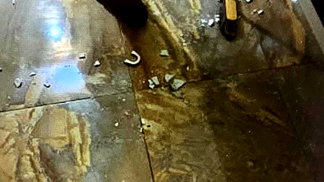 القدس : إعتقال امرأة طعنت زوجها، ورمت بإتجاهه صحوناً وسكبت عليه ماءً مغلياً، ما أدى إلى إصابته