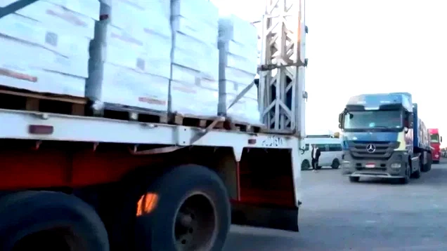 وسائل إعلام إسرائيلية: 600 شاحنة مساعدات ستدخل غزة مع إعادة فتح معبر رفح