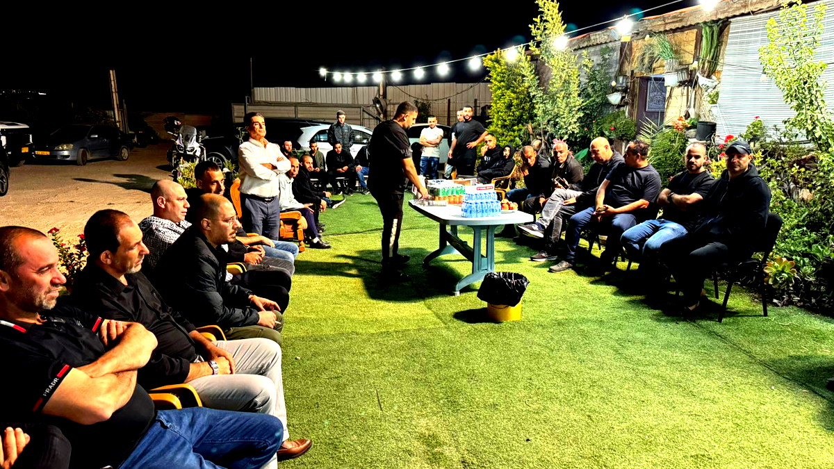 عائلة آل حوشان تعلن دعمها الكامل لمشروع لجنة الحراسة في كفرمندا