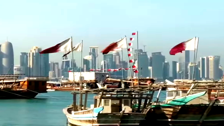 بوساطة قطرية: مباحثات بين طالبان وباكستان في الدوحة لاحتواء التصعيد