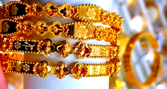 بورصة الذهب العالمية تسجل هبوطًا بنسبة 1.77% وسط تقلبات الأسواق