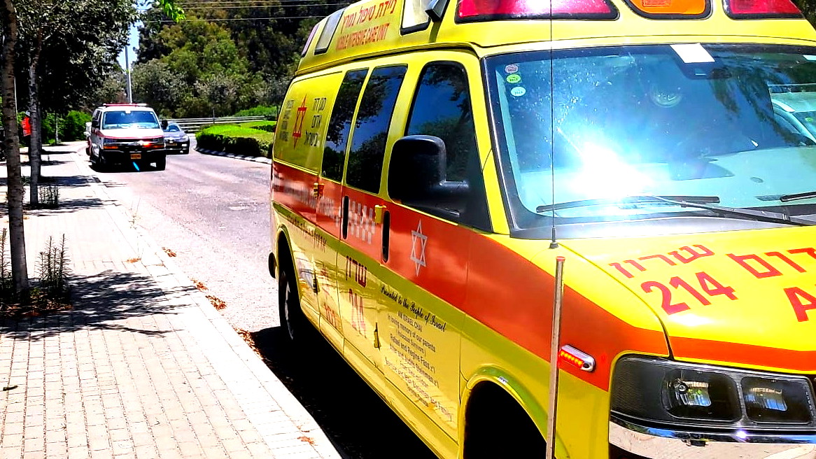 إصابة متوسطة لشاب (26 عامًا) جرّاء تعرضه لحادثة عنف في جسر الزرقاء