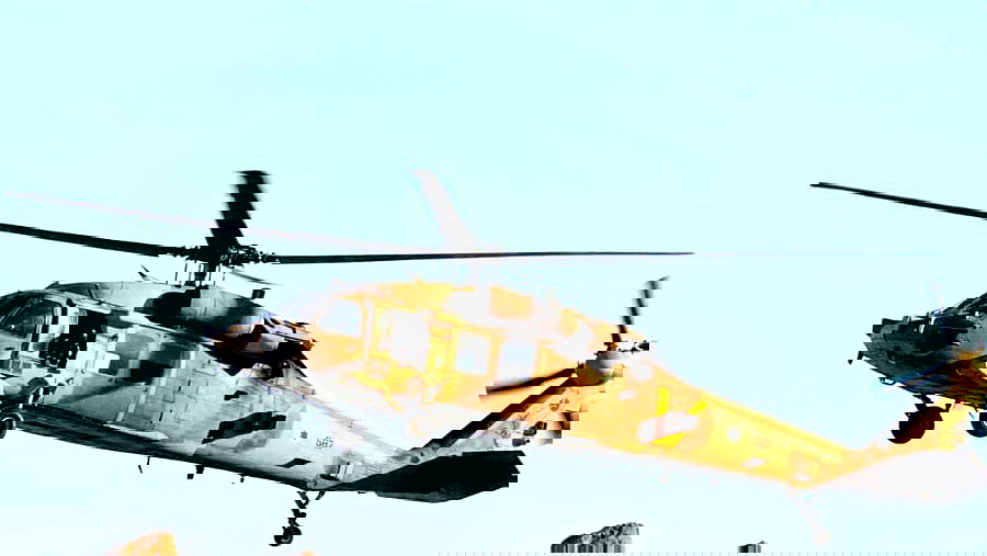 البحر الميت.تخليص ثلاثة عالقين علقوا في منحدر كبير