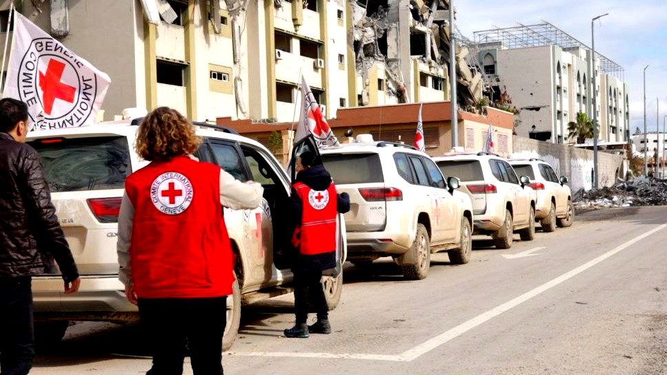 مكتب نتنياهو: قواتنا في غزة تسلمت من الصليب الأحمر جثمان أحد المختطفين