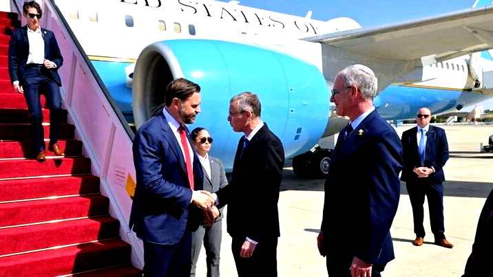 فانس: اتفاق السلام يسير أفضل من المتوقع ونعلن افتتاح مركز إعمار غزة