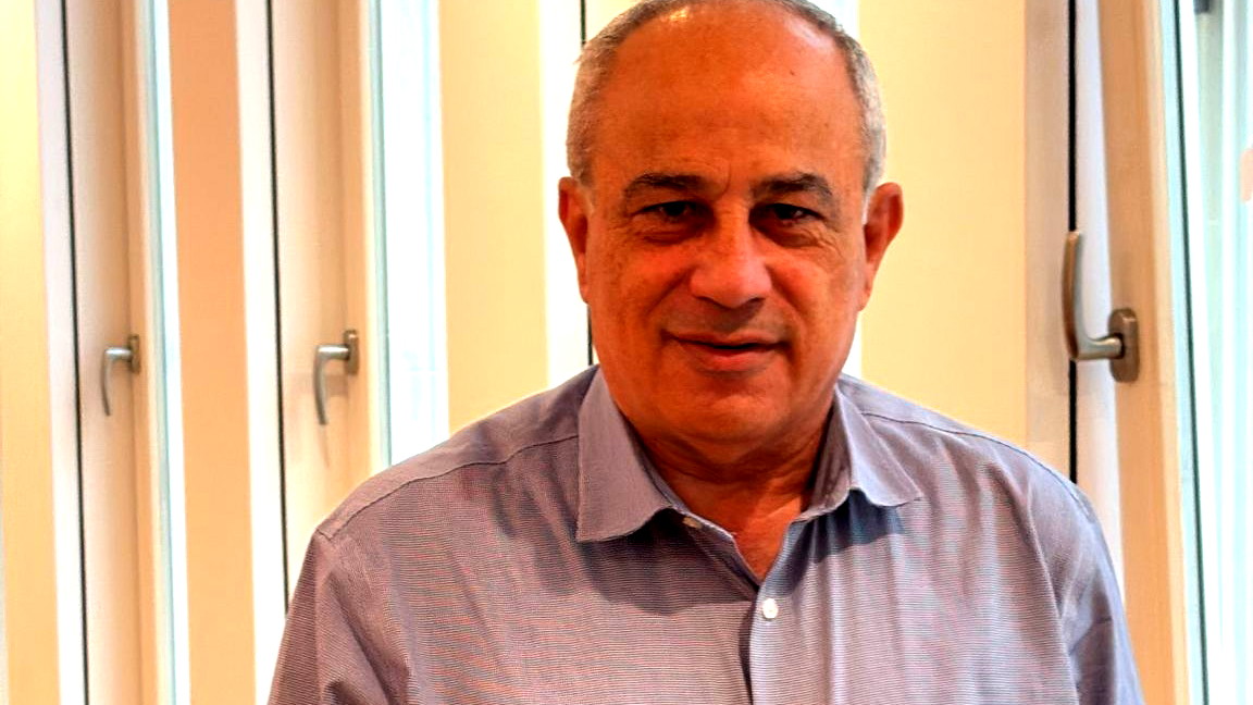 مناورة انتخابية أم تفكيك للديمقراطية؟