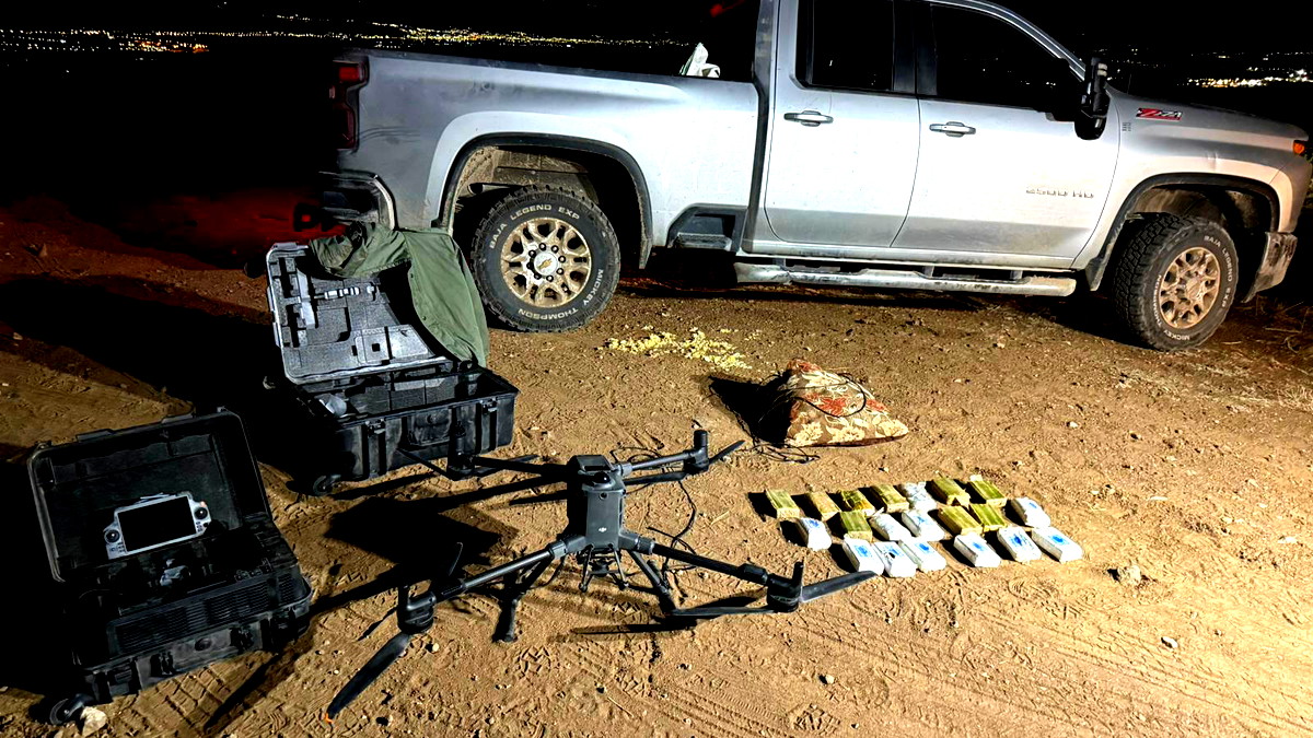 إحباط محاولة تهريب كمية كبيرة من المخدرات عبر الحدود الشرقية باستخدام مسيرة واعتقال 4 مشتبهين