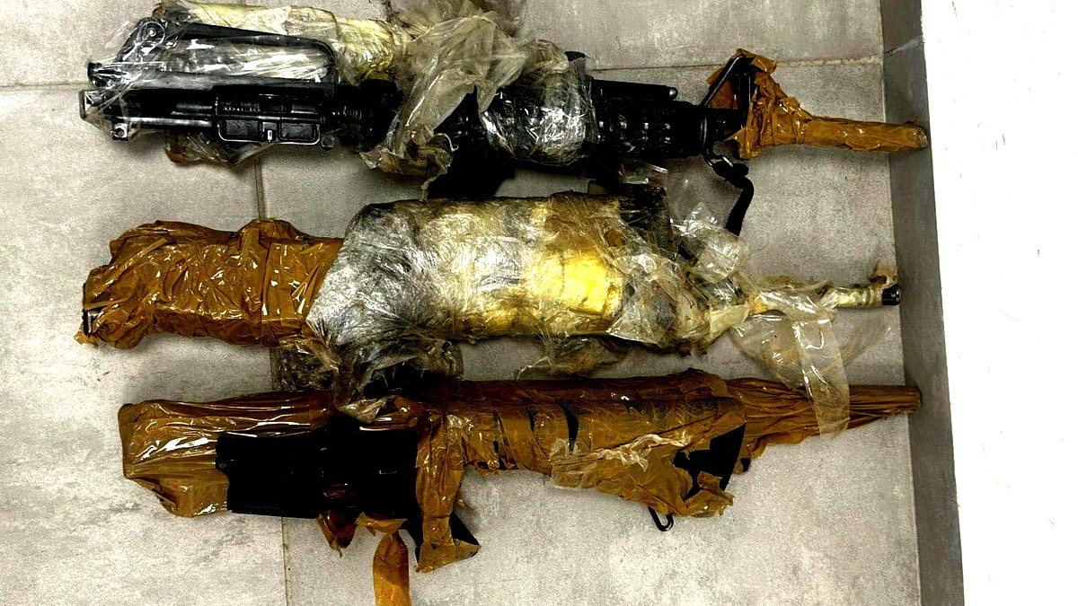 الجيش الإسرائيلي: احباط محاولة تهريب أسلحة عبر الحدود الغربية باستخدام طائرة مسيرة