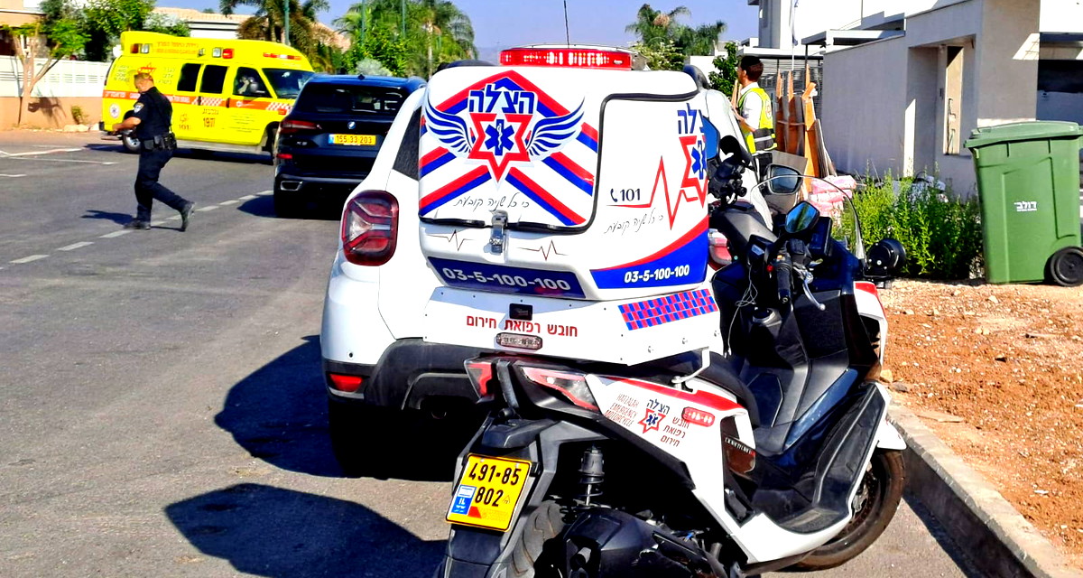 إصابة عاملين بجراح خطيرة إثر سقوطهما عن علو في تل أبيب والعفولة 