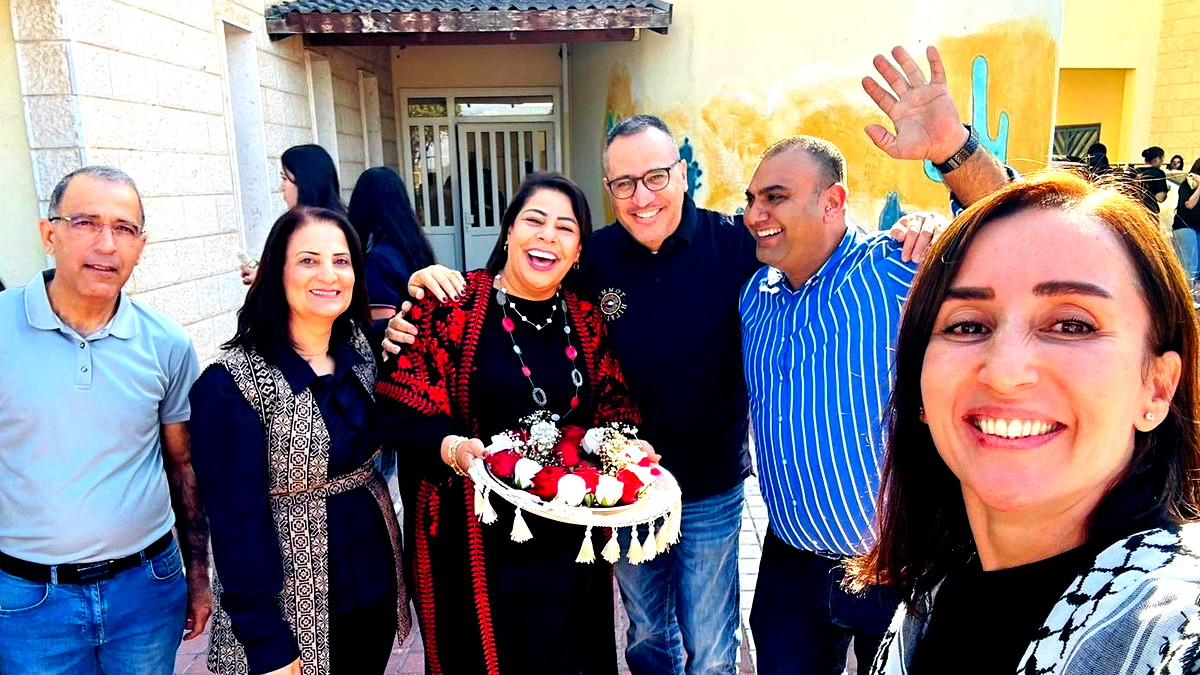 ثانوية عيلوط تتألق خلال احياء يوم التراث بمشاركة المعلمين والطلاب