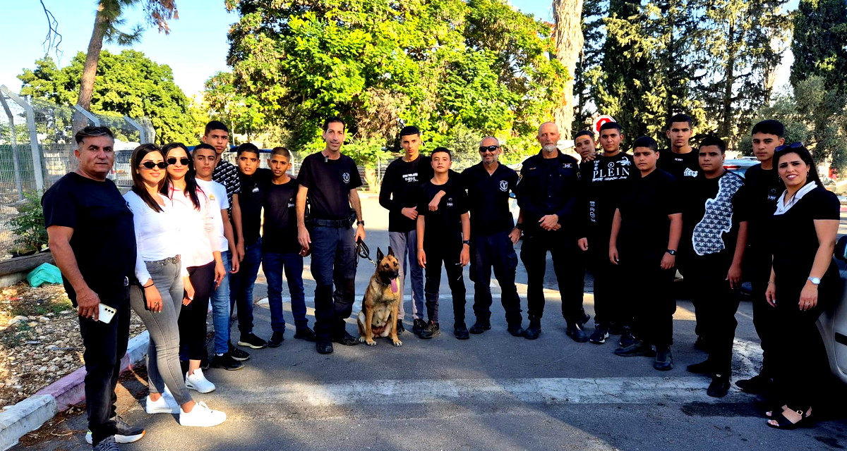 مشروع "مساع" مع الشبيبة من قرية الكمانة: زيارة ميدانية إلى وحدات شرطة الشمال لتعزيز الثقة والتوعية