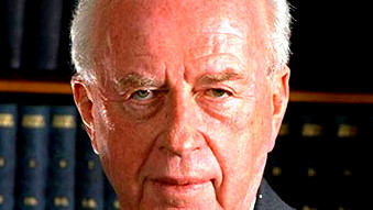 رابين في تسجيلات سرية: السلام مجرد تكتيك ودون المساعدة الأمريكية لا تستطيع إسرائيل الحفاظ على قوتها