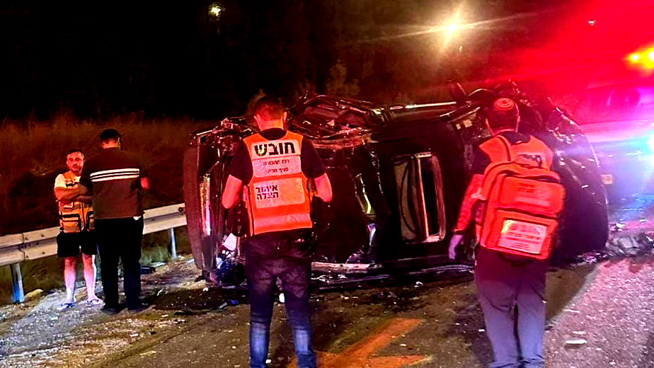 توقيف مشتبه به بعد مطاردة على شارع 65 إثر اصطدامه بعدد من المركبات