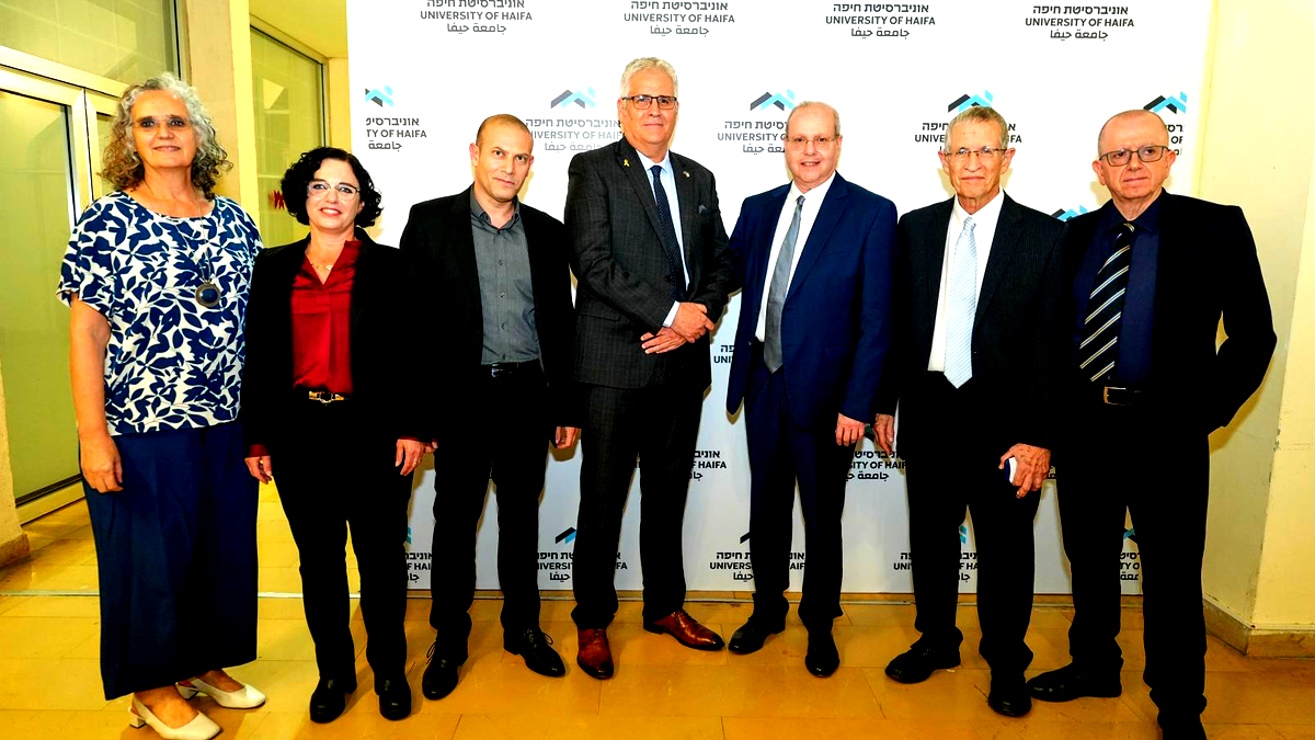 افتتاح كلية الطب في جامعة حيفا: كلاليت تحتفل بخطوة تاريخية لتعزيز الطب في شمال البلاد