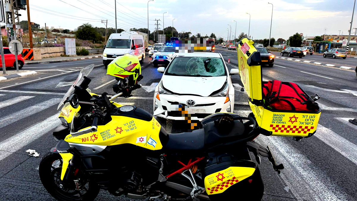 إصابة رجل (50 عامًا) بجروح خطيرة من جرّاء تعرّضه للدهس من قِبَل مركبة على شارع 40 في مركز البلاد