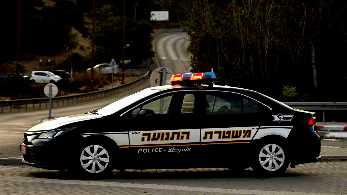 اعتقال شابة على حاجز الزعيم في القدس .... الشرطة: خططت لتنفيذ عملية هجومية 