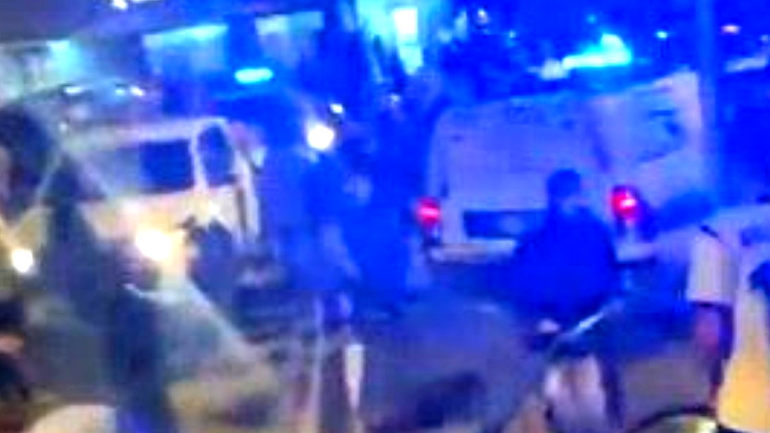 قلنسوة: مطاردة شرطية لفتى بسبب خوذة يؤدي الى اشتباكات ومناوشات مع السكان