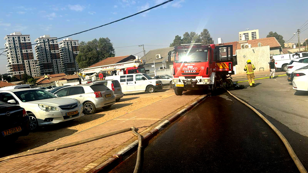  اندلاع حريق داخل منزل في بئر السبع.. امرأة بحالة خطيرة