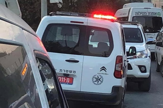 إصابة شاب بجراح خطيرة إثر تعرضه لحادثة عنف في الرينة