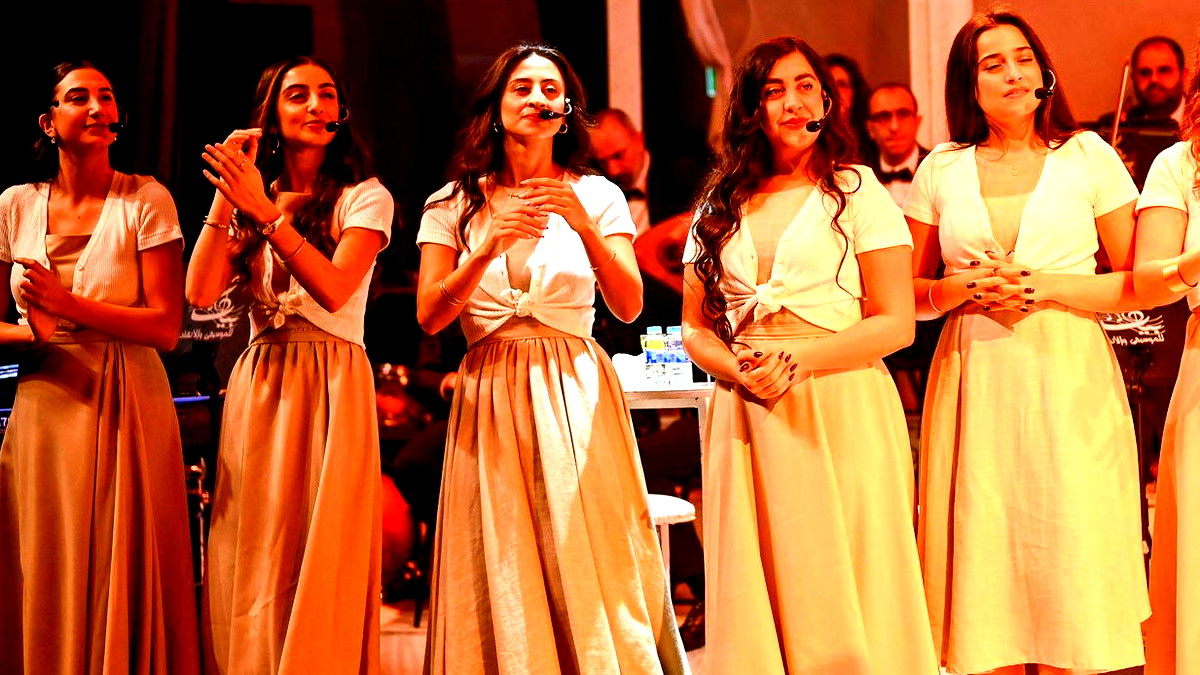 نجاح أسطوري لمهرجان من كفرقرع إلى بيروت: أكثر من خمسمائة وخمسون مشارك ومشاركة يحتفون بإرث زياد الرحباني في أمسية موسيقية فريدة